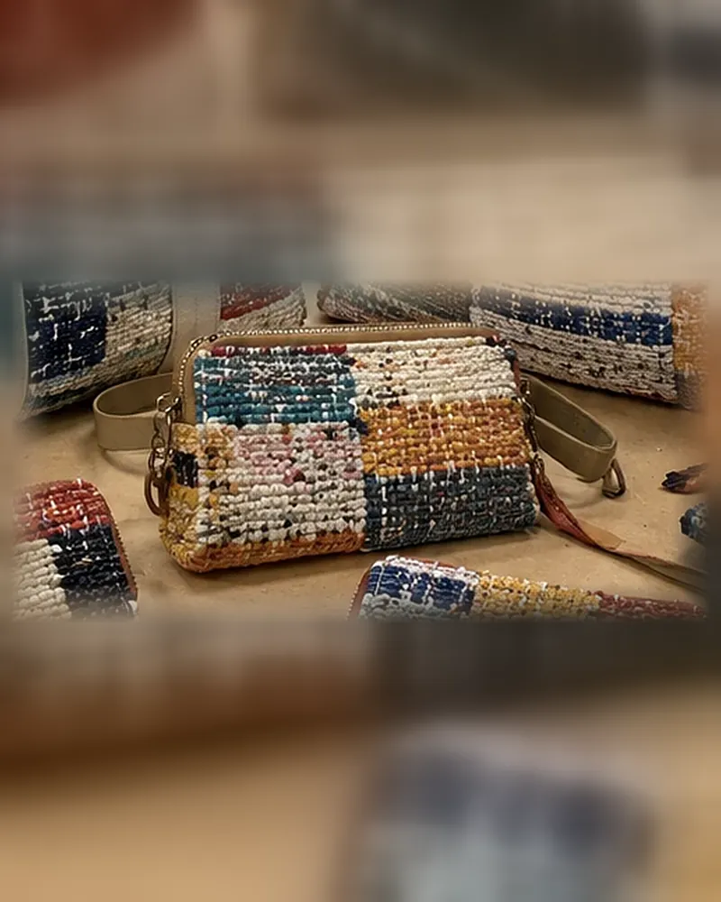 Turkuaz ve hardal bloklu dokuma mini askılı çanta
